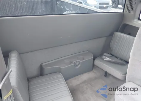 2000 Chevrolet S-10 Ls from USA, damaged, VIN 1GCCS19W3YK215053